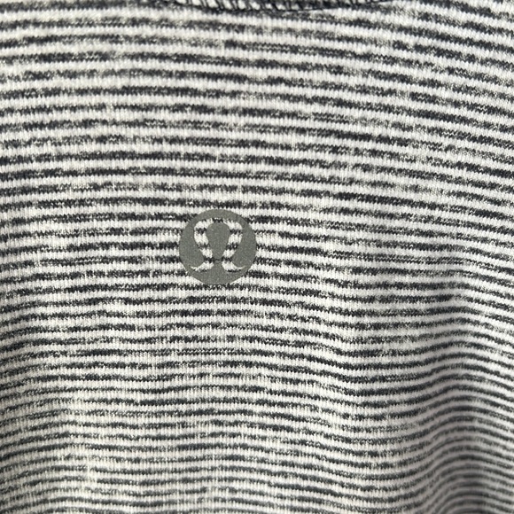 Lululemon jacket - Picture 5 of 5